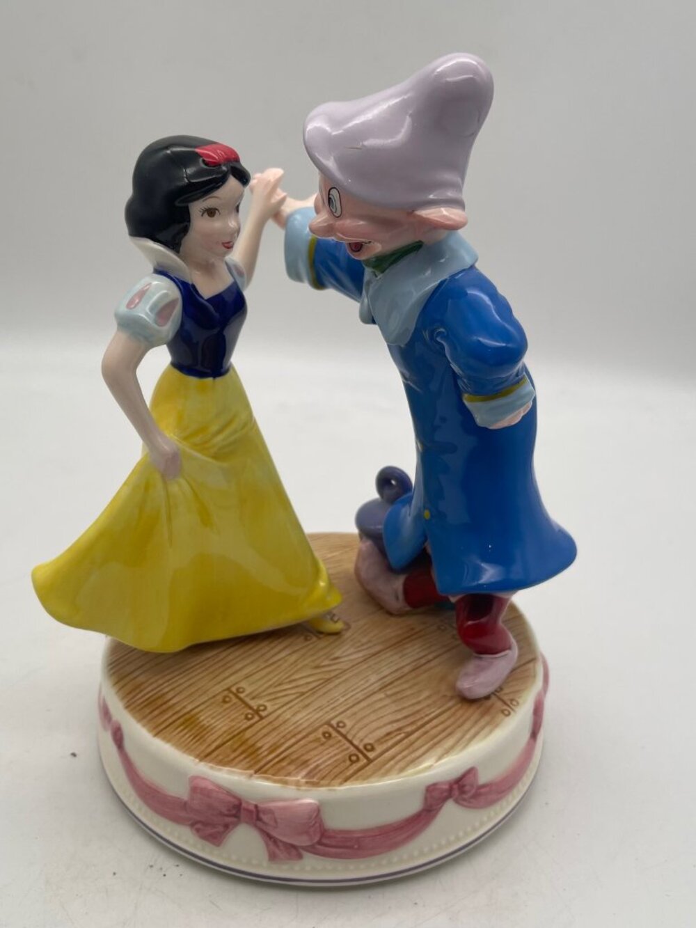 Disney Ceramic Snow White & Dopey Music Someday My Prince Will Come Schmid S7
